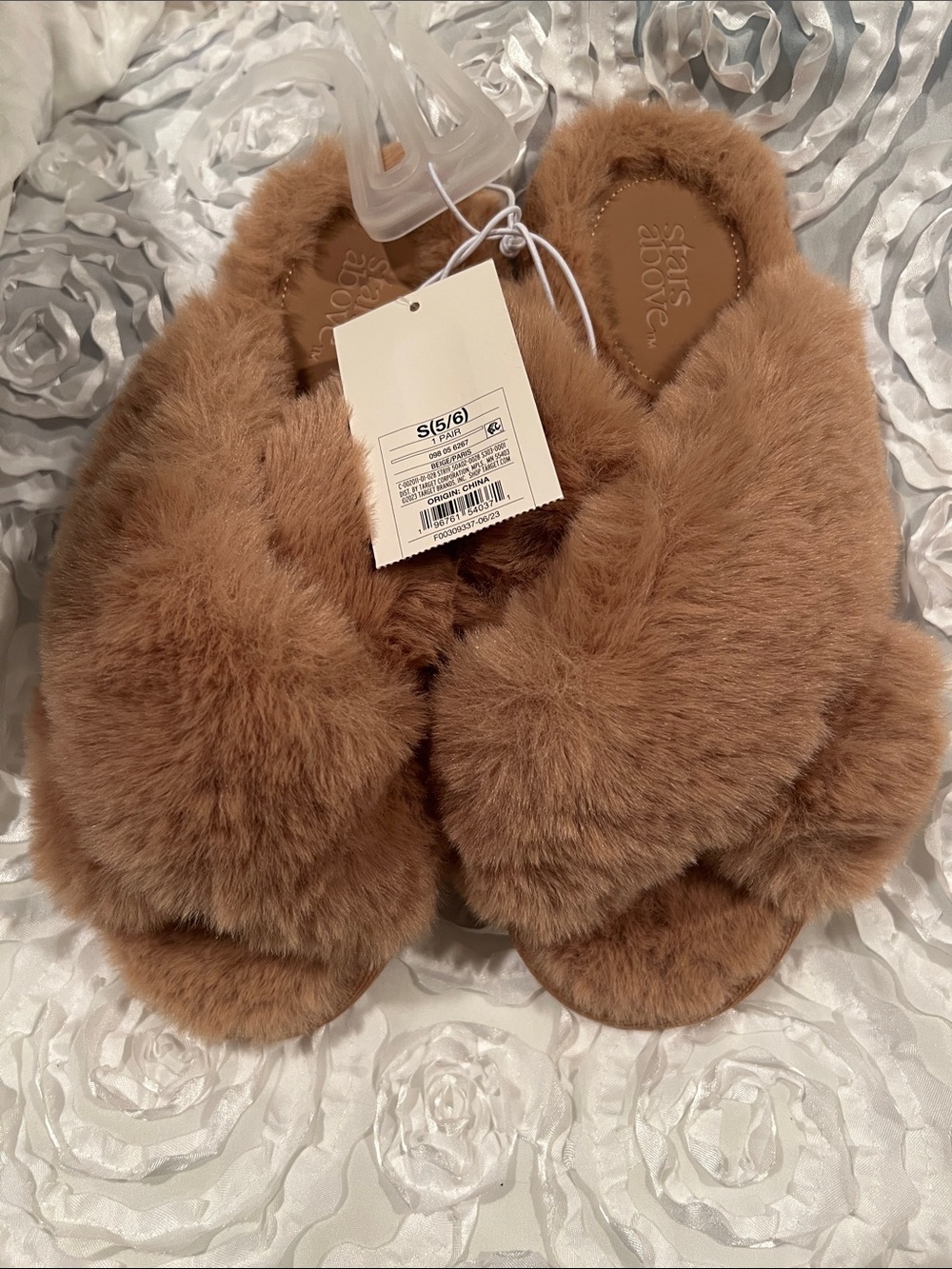 stars above Plush Crossover Slide in Chestnut